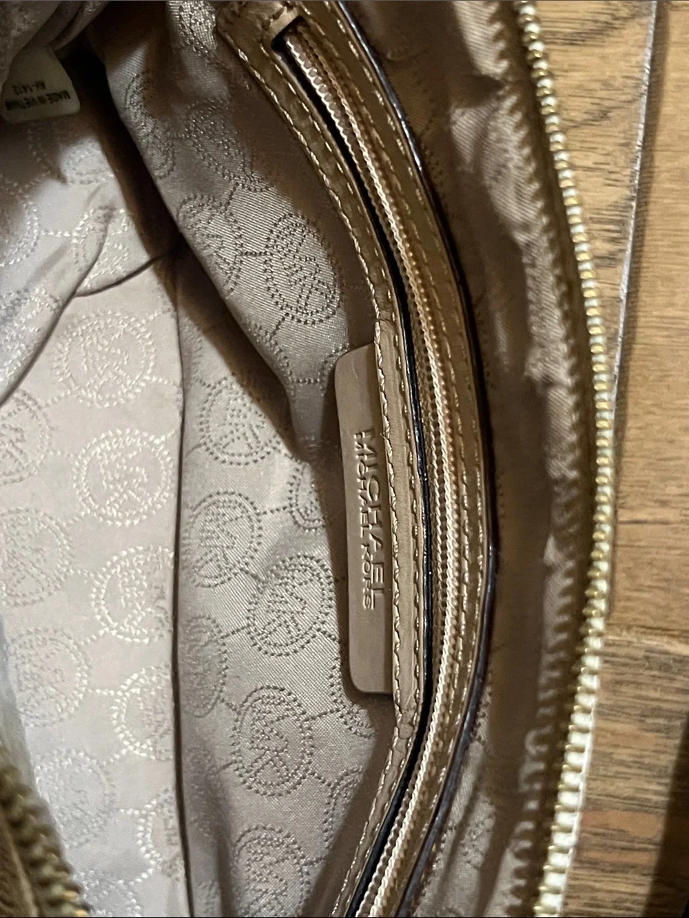 Michael Kors Jet Set Crossbody Bag Beige MK Logo Small Chain Strap